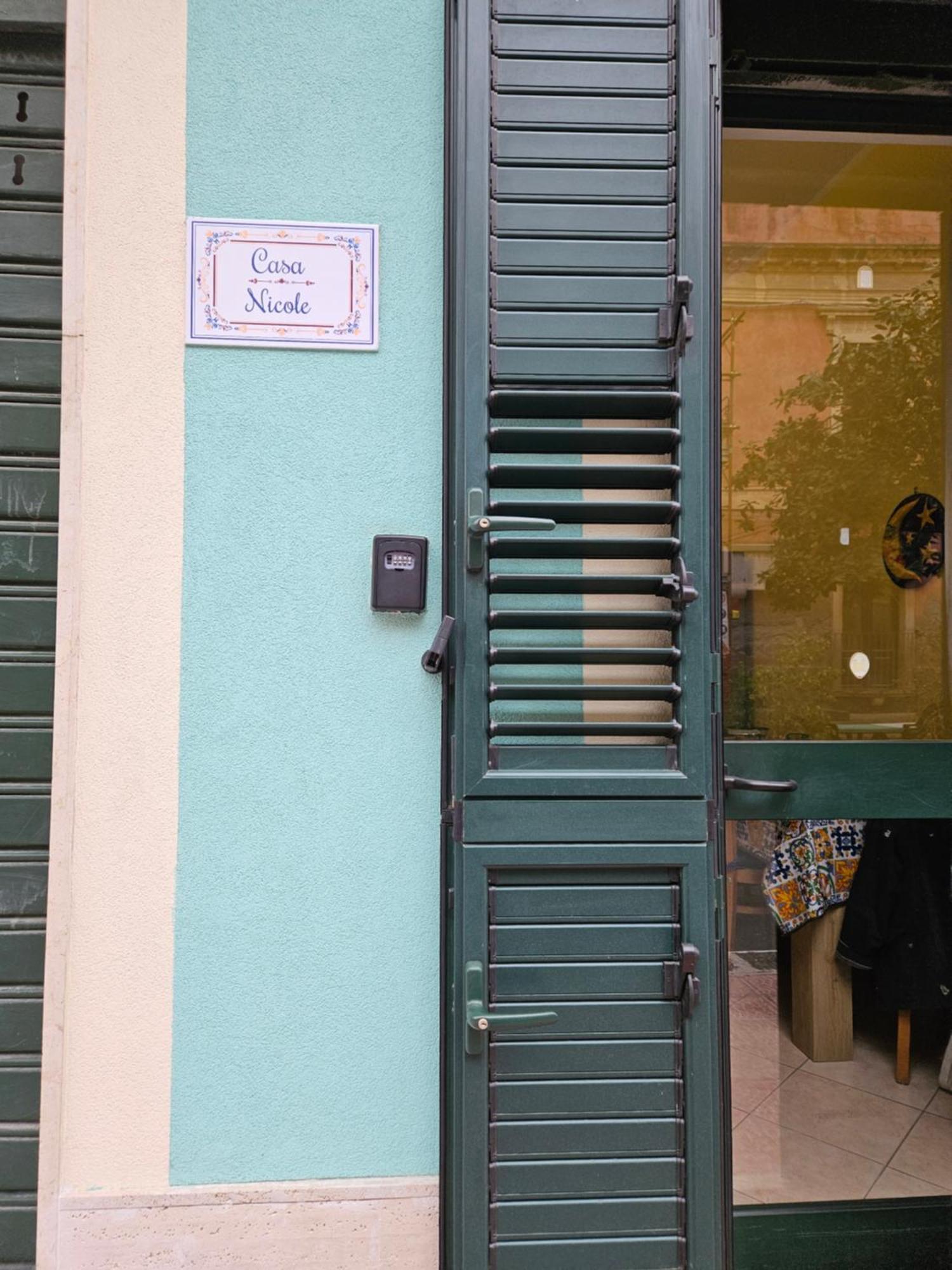 Casa Nicole - Letojanni Taormina Apartman Kültér fotó